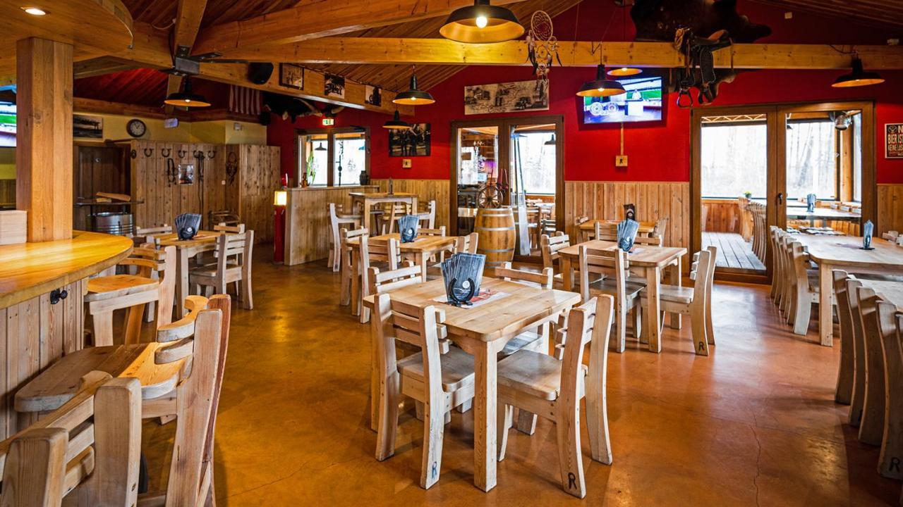 Roadcamp - American Motel & Sportsbar Marl Exterior foto
